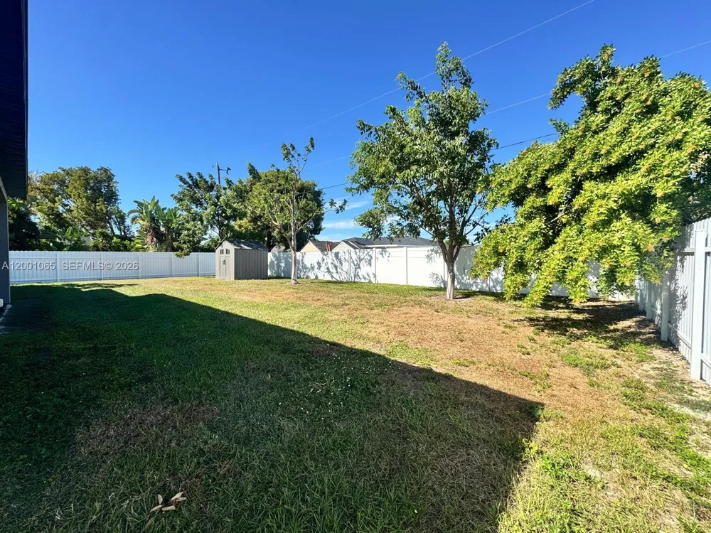 209 SE 26TH TER Cape Coral, FL 33904