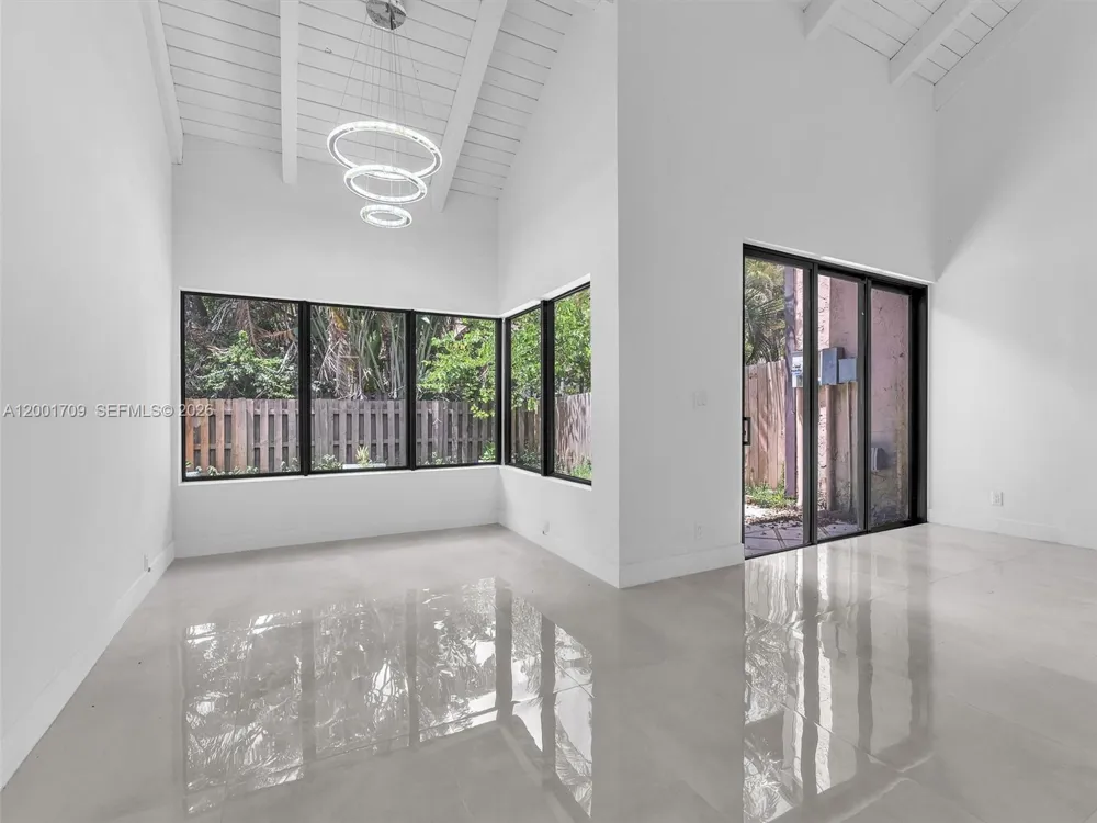 3427 Atlanta Dr Hollywood, FL 33021