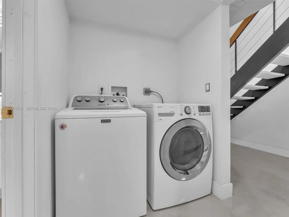3427 Atlanta Dr Hollywood, FL 33021