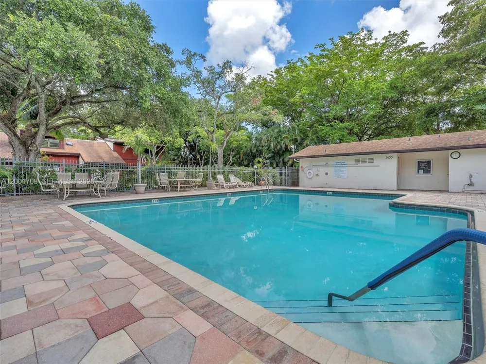 3427 Atlanta Dr Hollywood, FL 33021