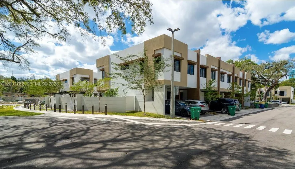 4130 Oak Pl #4130 Dania Beach, FL 33314