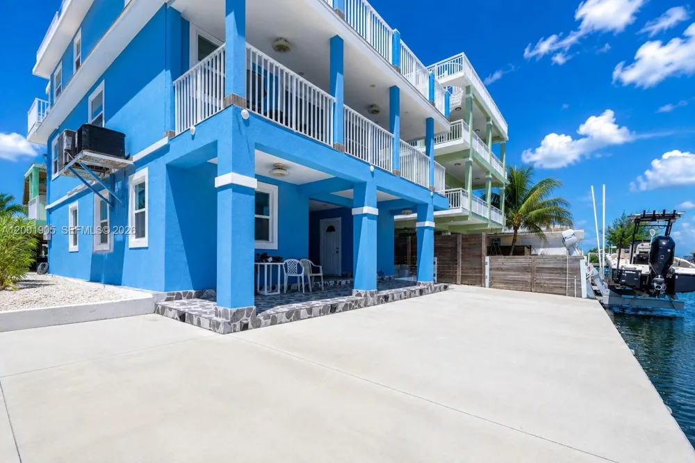 20 Eagle Dr Key Largo, FL 33037