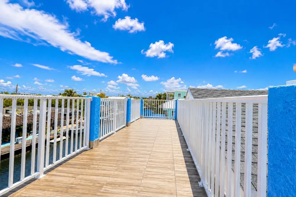 20 Eagle Dr Key Largo, FL 33037