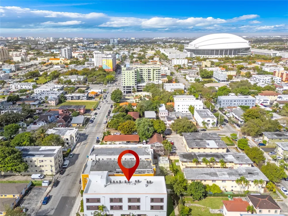 1037 NW 2nd St Miami, FL 33128