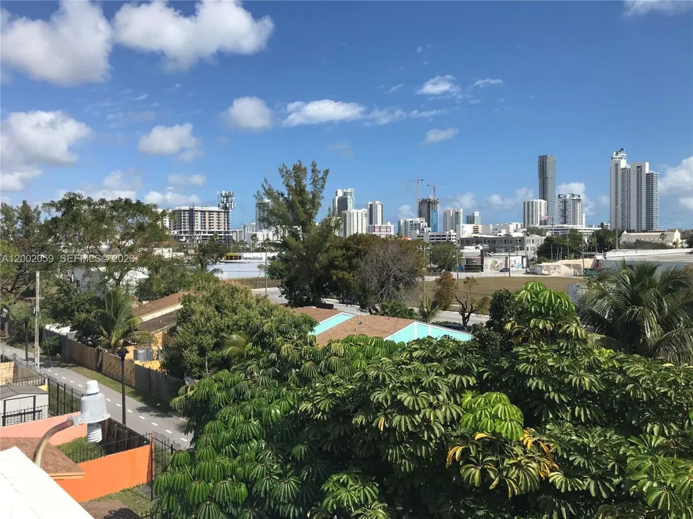 1815 NW 1st CT #8 Miami, FL 33136