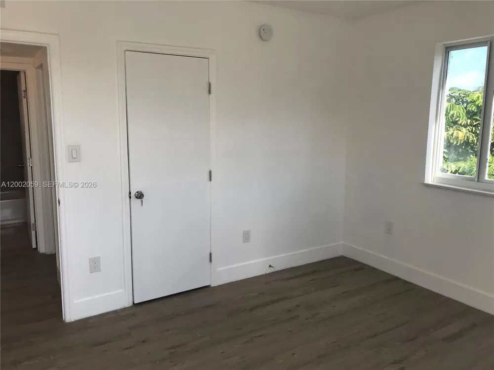 1815 NW 1st CT #8 Miami, FL 33136