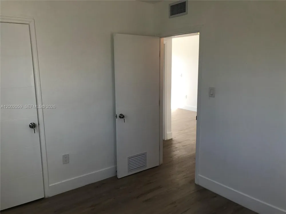 1815 NW 1st CT #8 Miami, FL 33136
