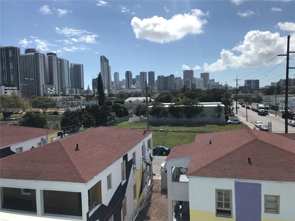 1815 NW 1st CT #8 Miami, FL 33136