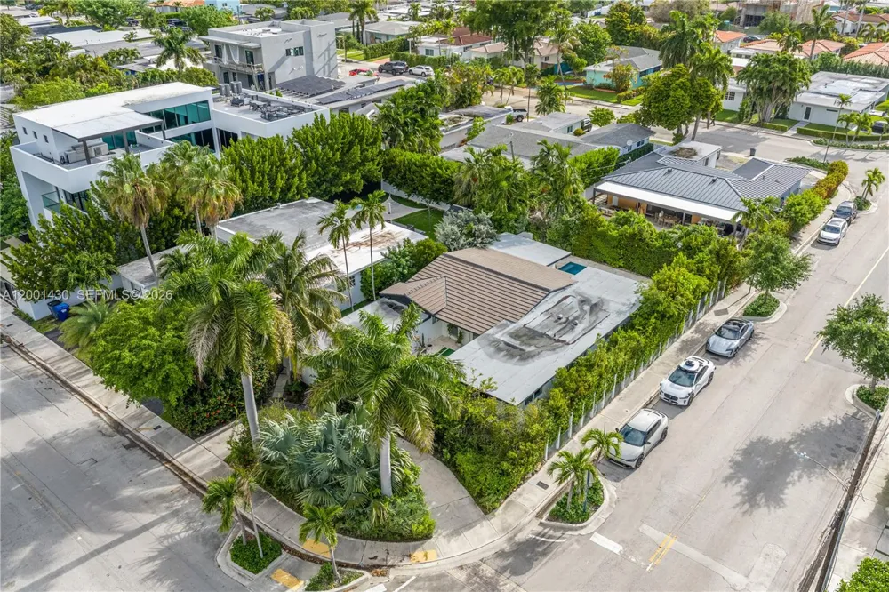 7501 W Adventure Ave North Bay Village, FL 33141