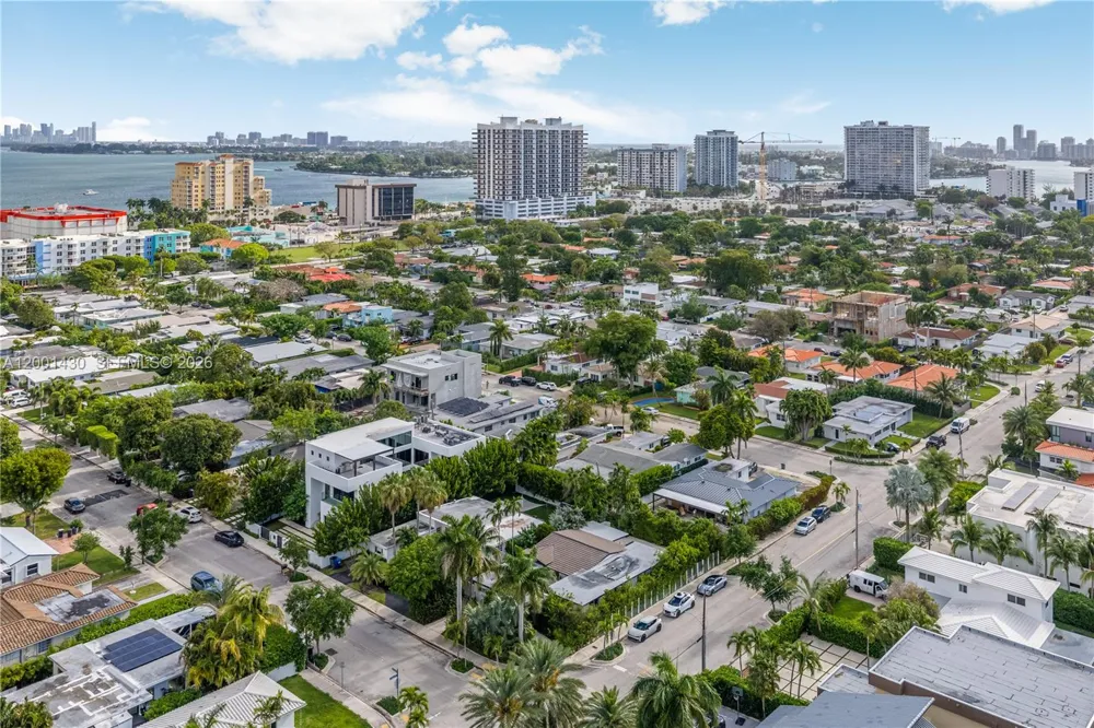 7501 W Adventure Ave North Bay Village, FL 33141