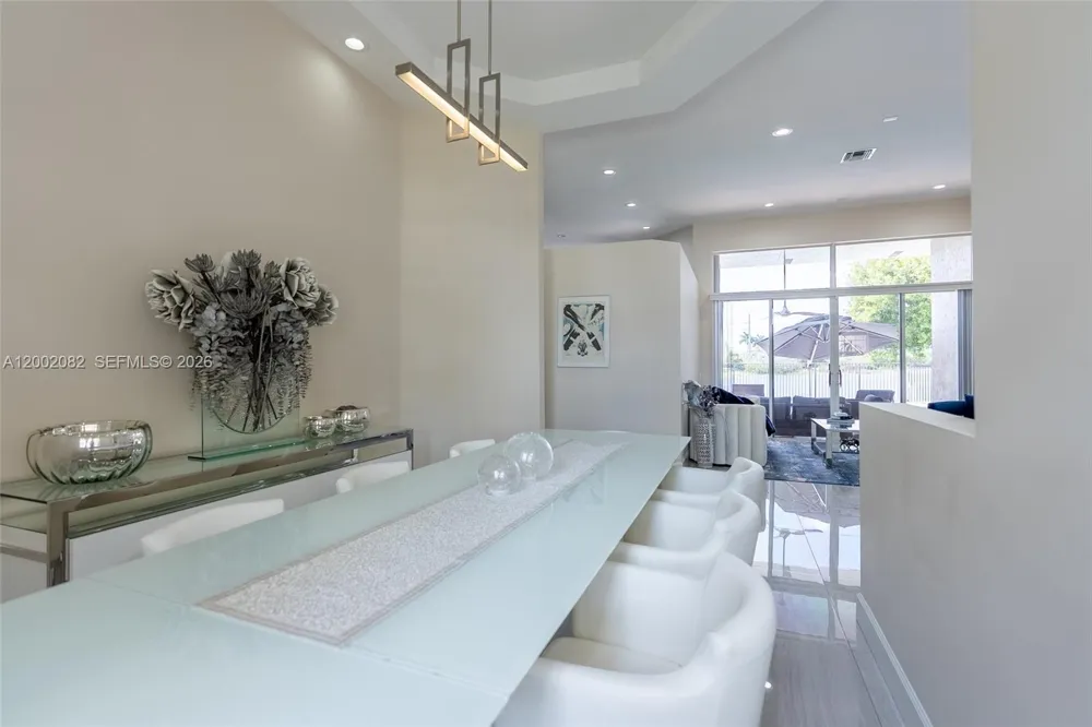 2557 Jardin Ter Weston, FL 33327