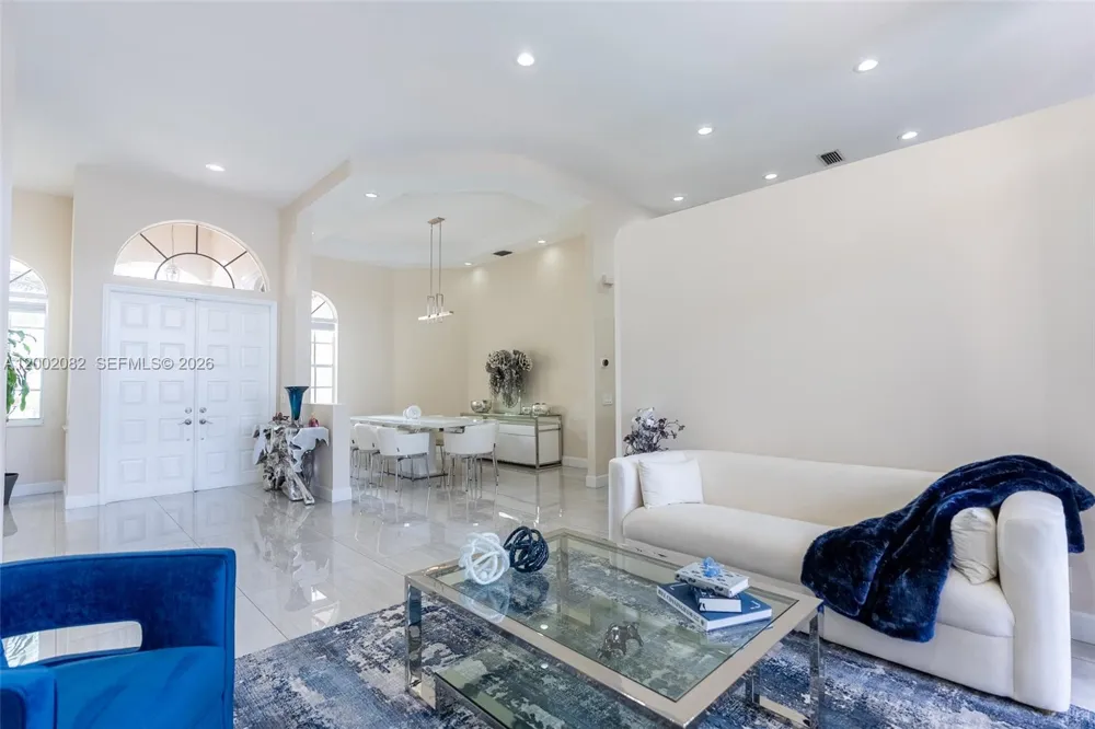 2557 Jardin Ter Weston, FL 33327