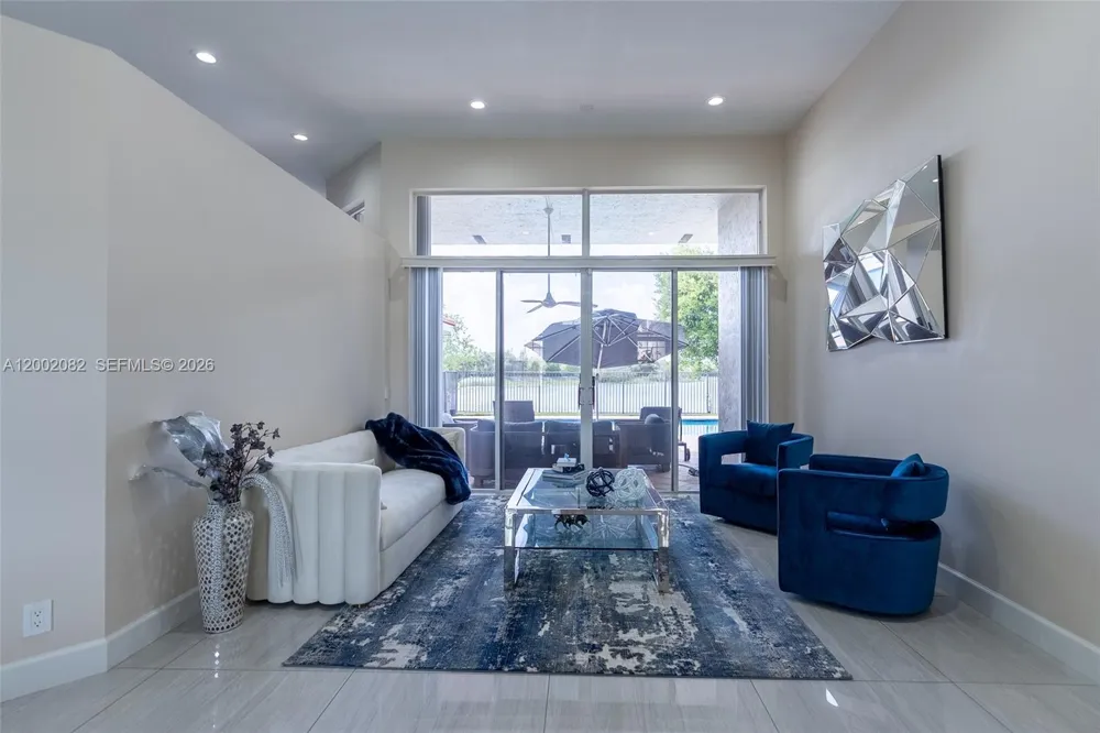 2557 Jardin Ter Weston, FL 33327