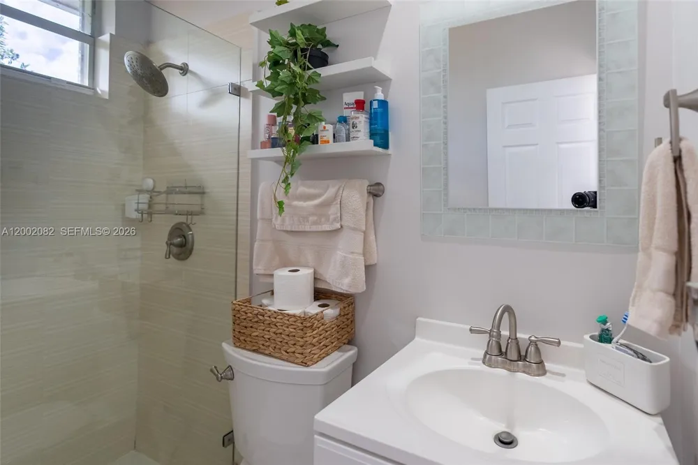 2557 Jardin Ter Weston, FL 33327