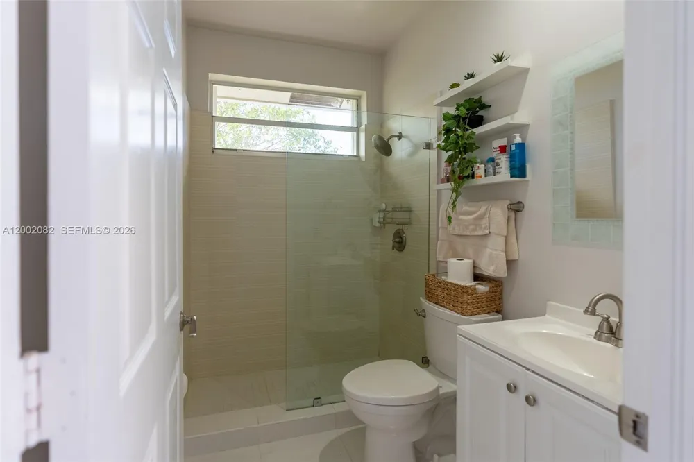 2557 Jardin Ter Weston, FL 33327