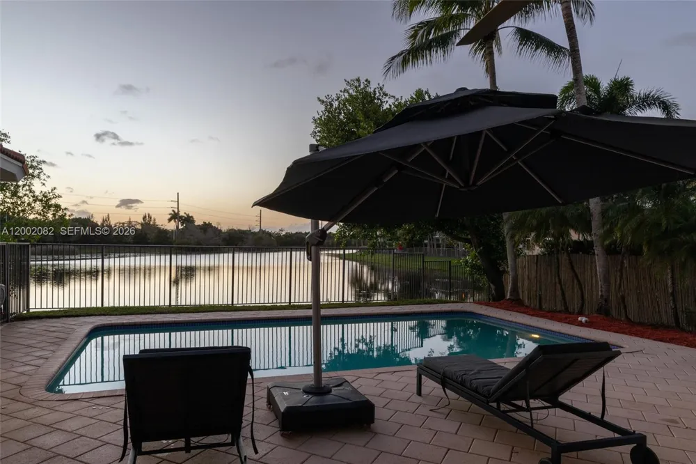 2557 Jardin Ter Weston, FL 33327