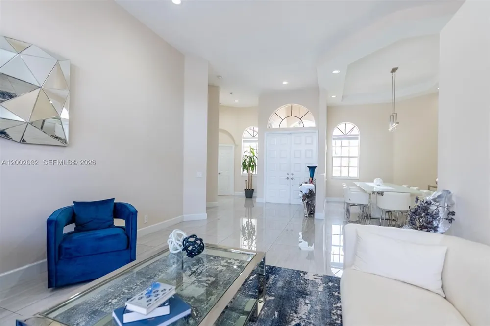 2557 Jardin Ter Weston, FL 33327