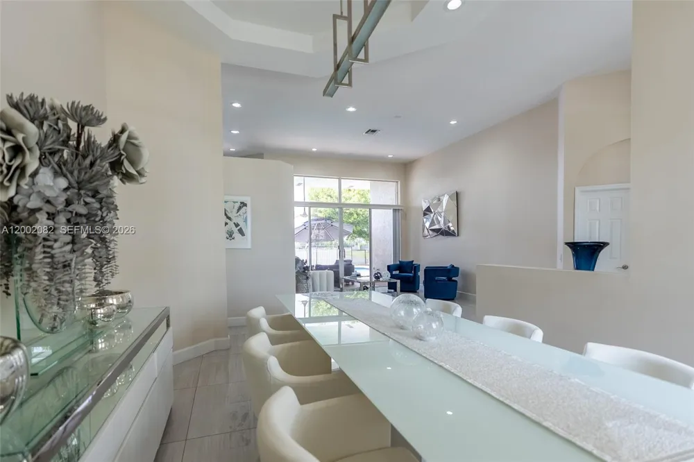 2557 Jardin Ter Weston, FL 33327