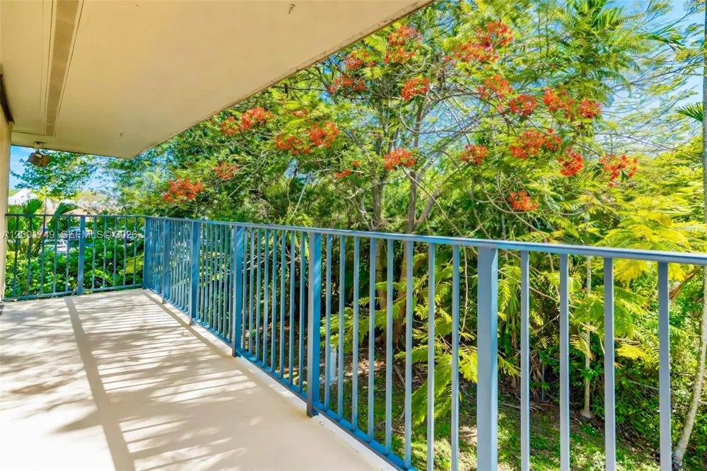 15391 S Dixie Hwy 60 Hwy #60 Palmetto Bay, FL 33157