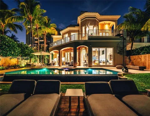 3916 Island Estates Dr