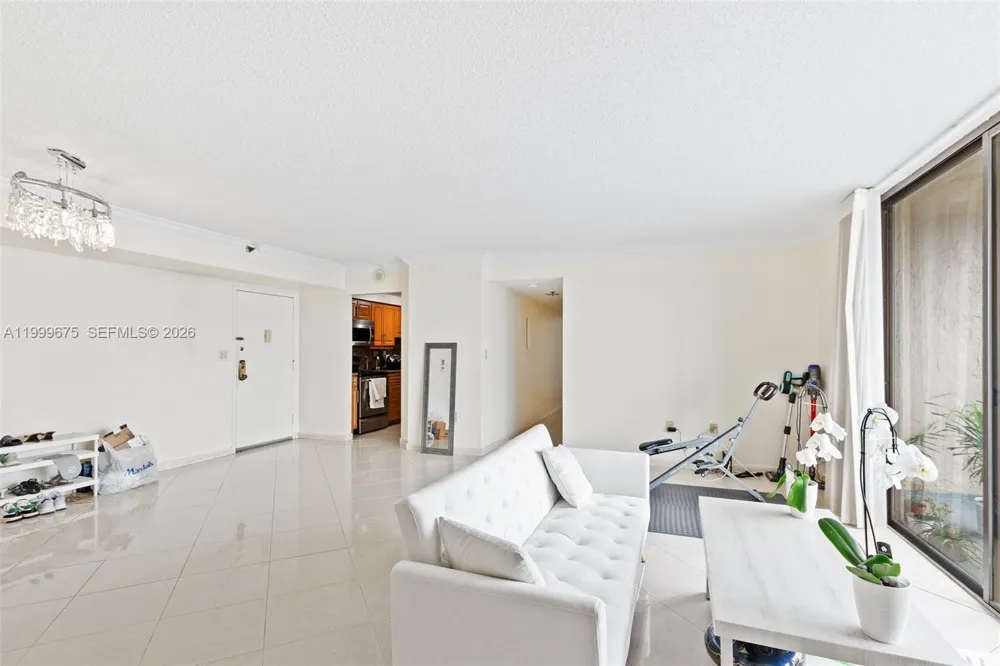 17600 Bay Rd #N701 Sunny Isles Beach, FL 33160