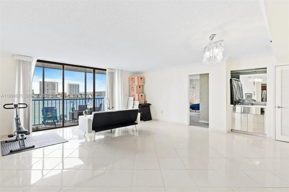 17600 Bay Rd #N701 Sunny Isles Beach, FL 33160
