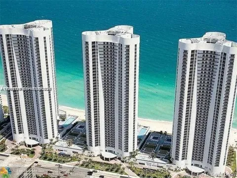 15901 Collins Ave #2504