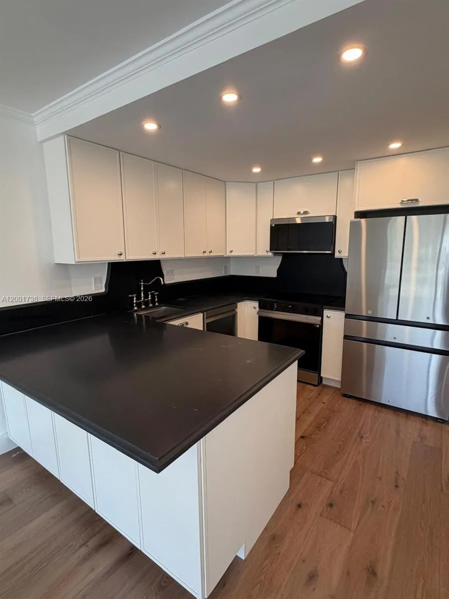 2900 NE 30th St #F2 Fort Lauderdale, FL 33306