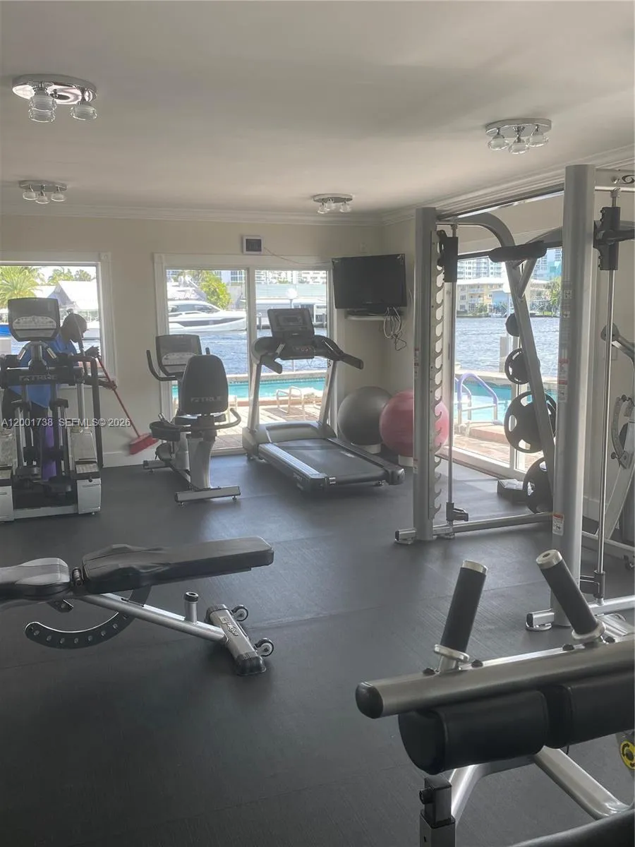 2900 NE 30th St #F2 Fort Lauderdale, FL 33306