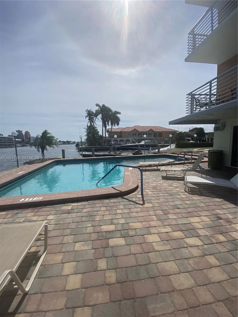 2900 NE 30th St #F2 Fort Lauderdale, FL 33306