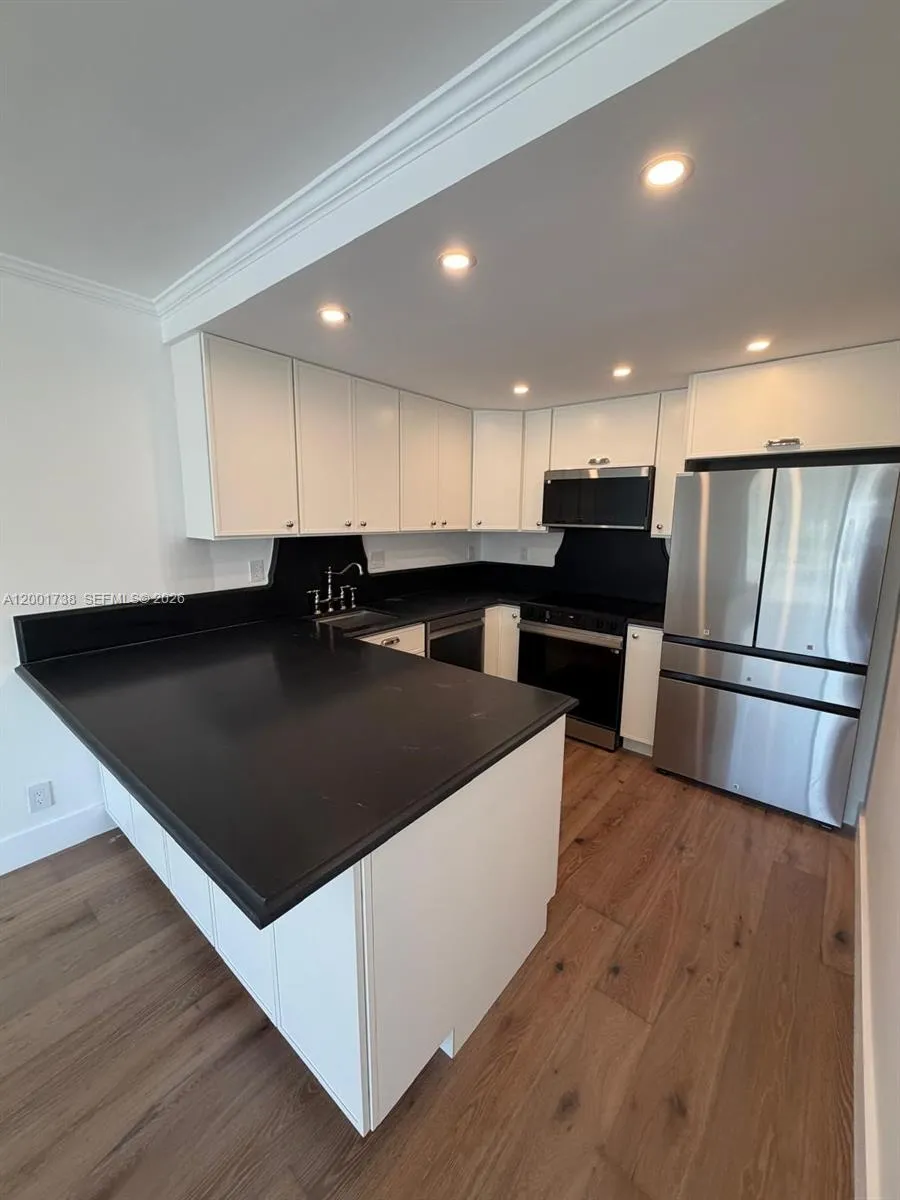 2900 NE 30th St #F2 Fort Lauderdale, FL 33306