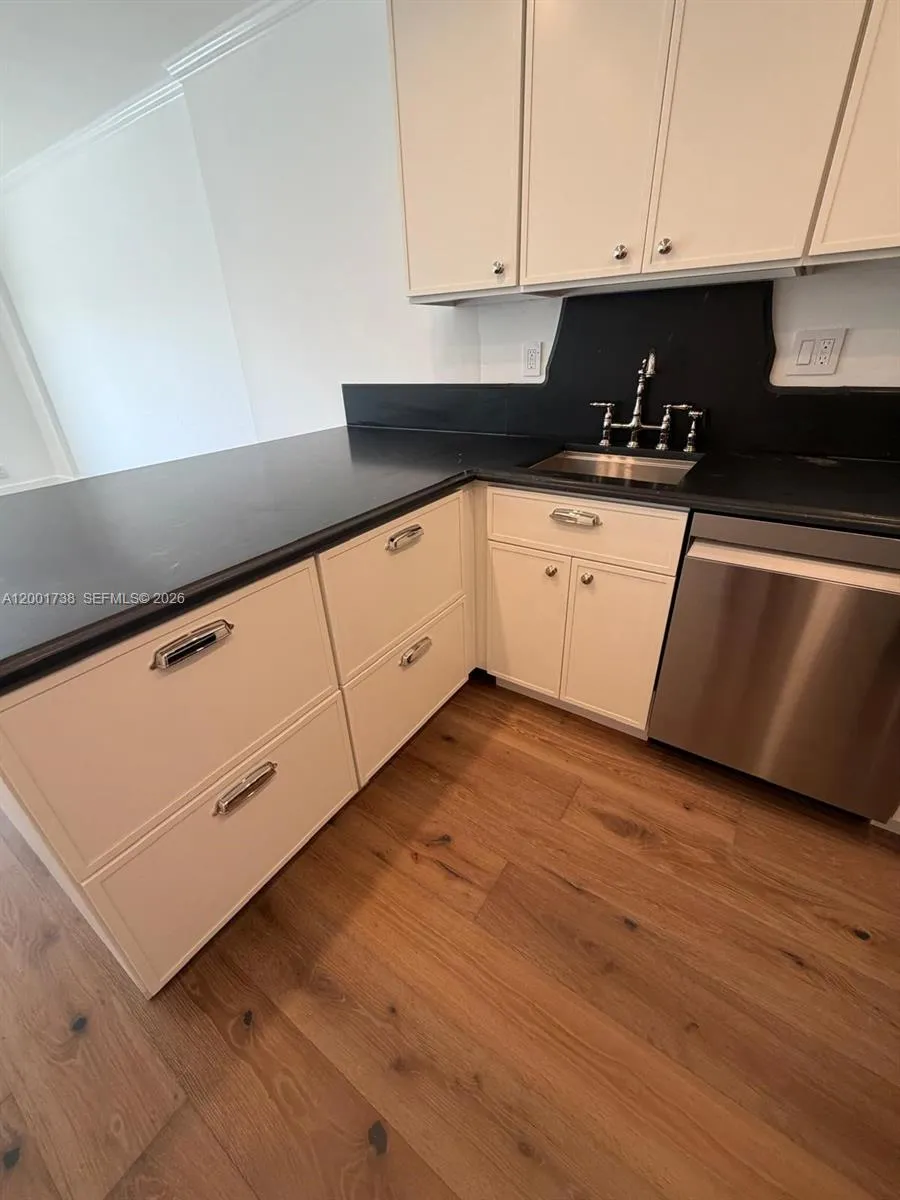 2900 NE 30th St #F2 Fort Lauderdale, FL 33306