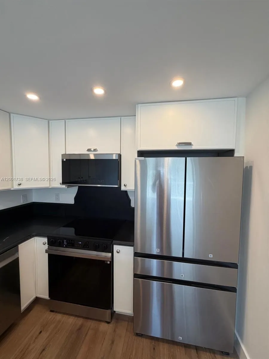 2900 NE 30th St #F2 Fort Lauderdale, FL 33306