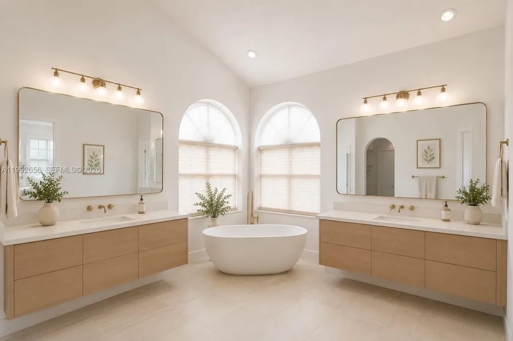 3038 Lakewood Dr Weston, FL 33332