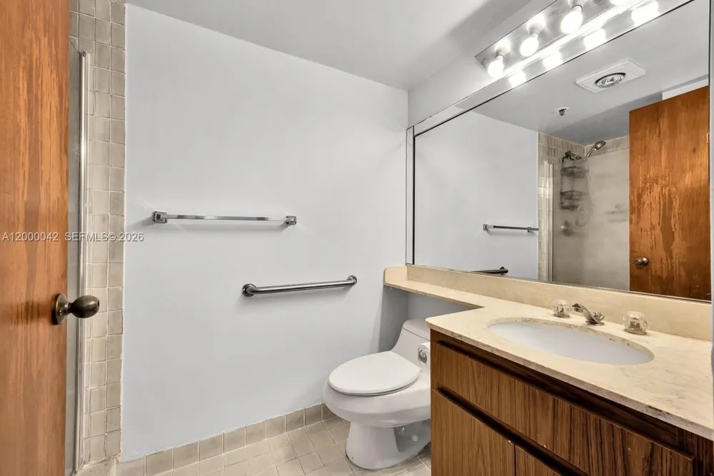 201 Crandon Blvd #932 Key Biscayne, FL 33149