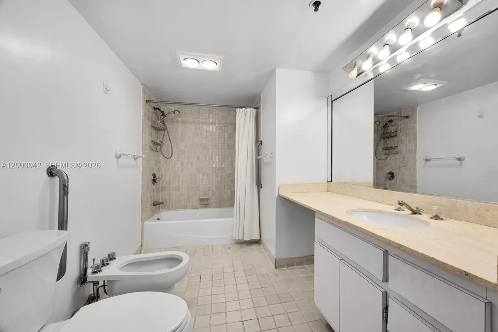201 Crandon Blvd #932 Key Biscayne, FL 33149