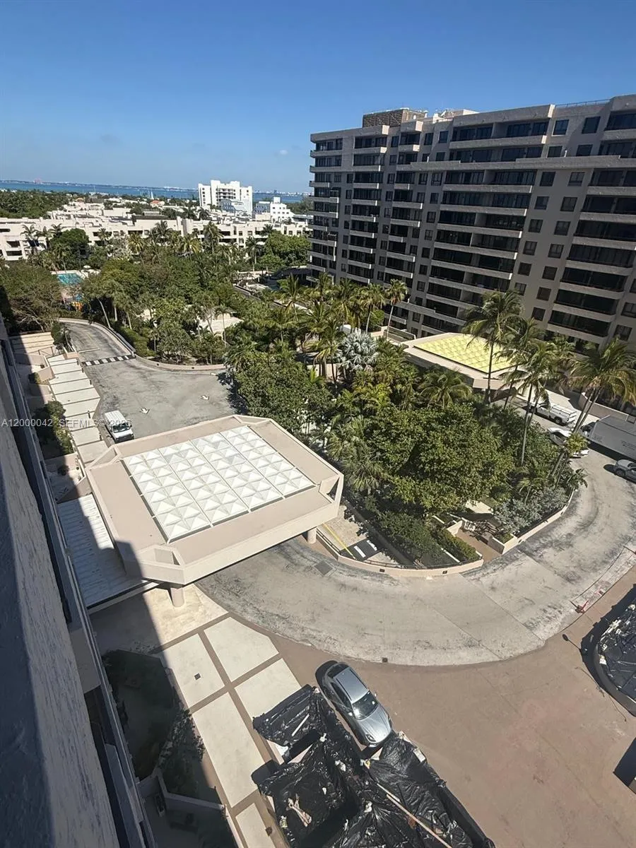 201 Crandon Blvd #932 Key Biscayne, FL 33149