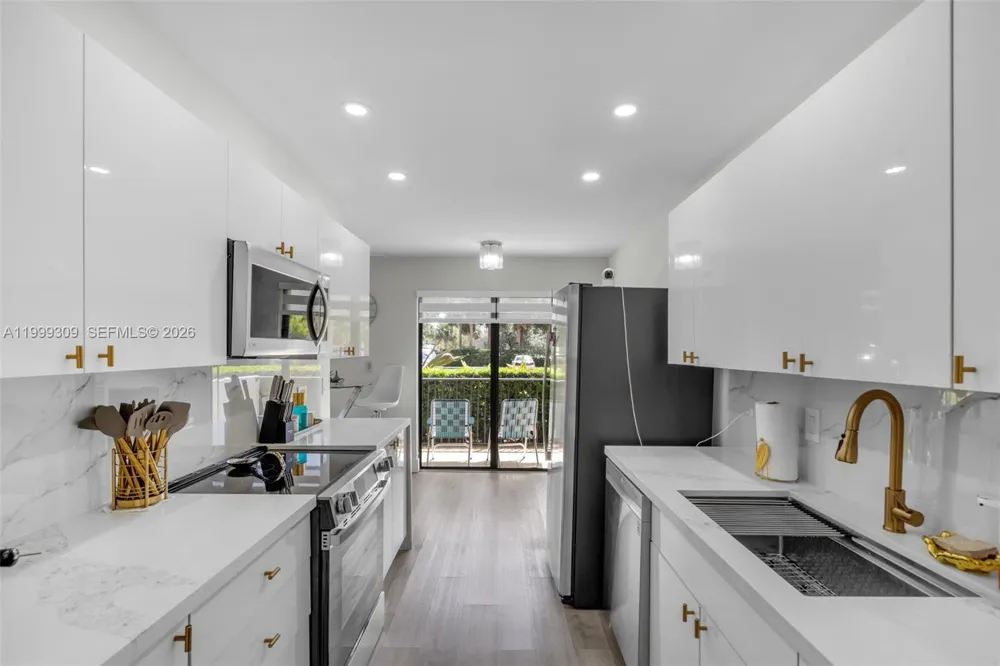 1201 S Ocean Dr #110S Hollywood, FL 33019
