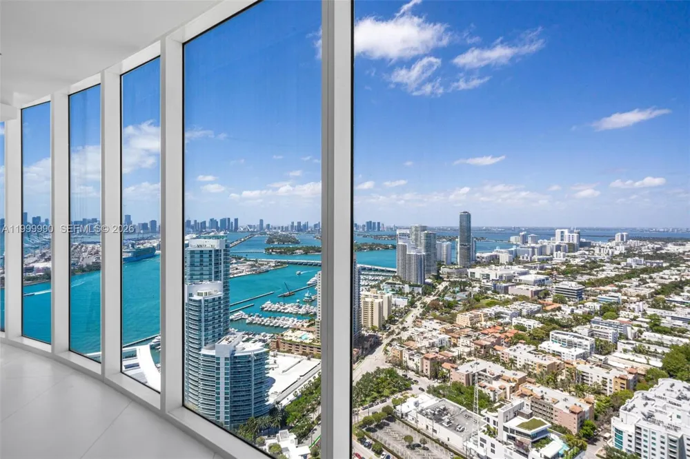 300 S Pointe Dr #PH-5 Miami Beach, FL 33139