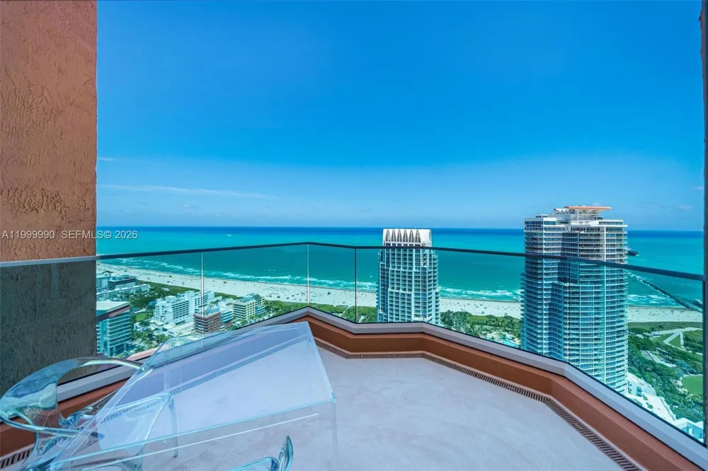 300 S Pointe Dr #PH-5 Miami Beach, FL 33139