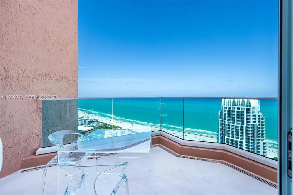 300 S Pointe Dr #PH-5 Miami Beach, FL 33139