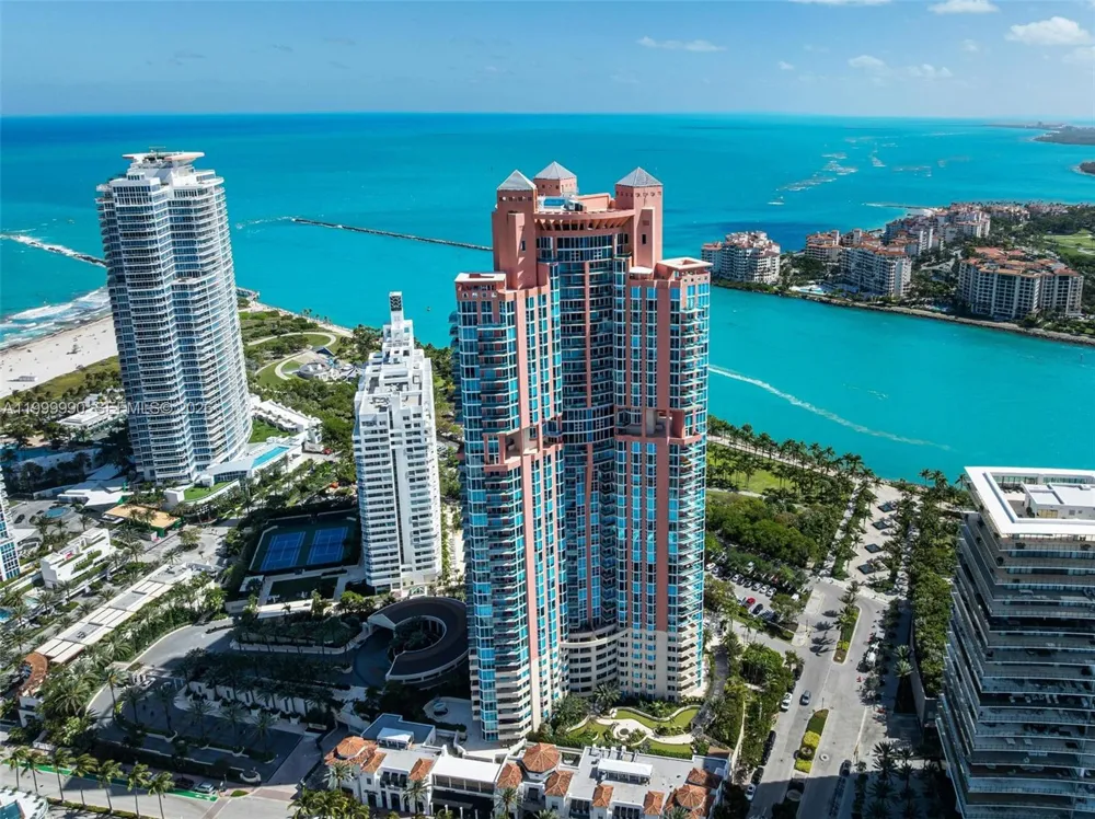 300 S Pointe Dr #PH-5 Miami Beach, FL 33139