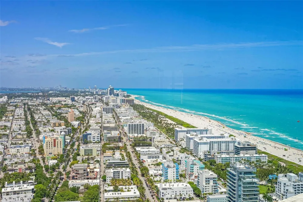 300 S Pointe Dr #PH-5 Miami Beach, FL 33139