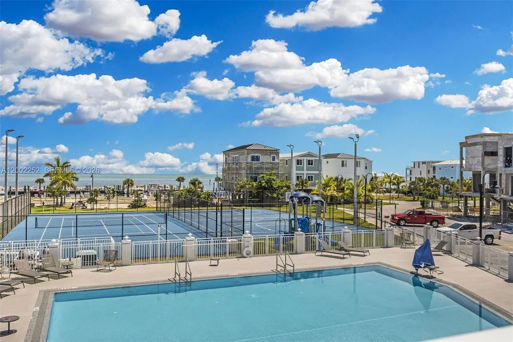 94825 Overseas Hwy 100 Key Largo, FL 33037