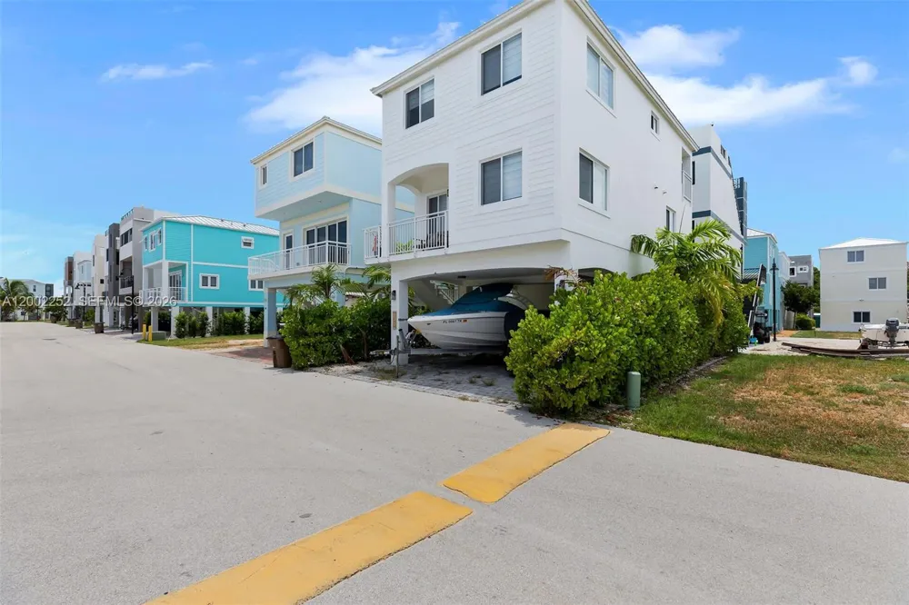 94825 Overseas Hwy 100 Key Largo, FL 33037