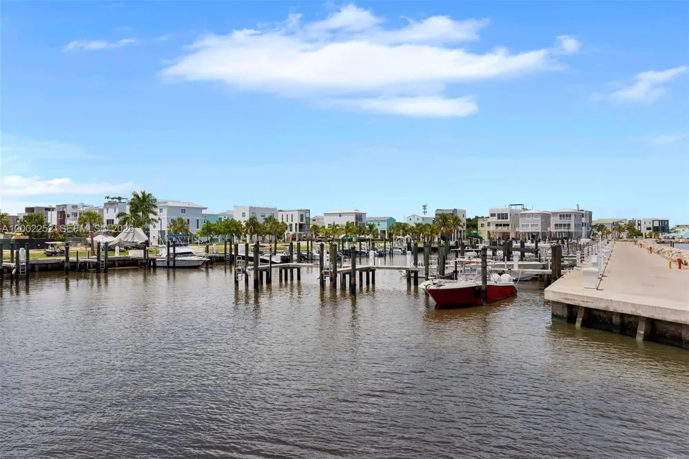 94825 Overseas Hwy 100 Key Largo, FL 33037