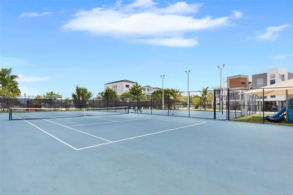 94825 Overseas Hwy 100 Key Largo, FL 33037
