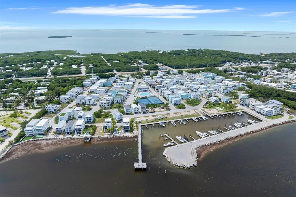 94825 Overseas Hwy 100 Key Largo, FL 33037