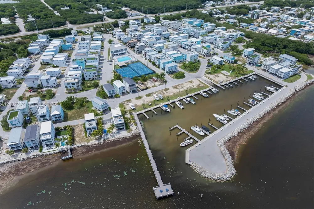 94825 Overseas Hwy 100 Key Largo, FL 33037