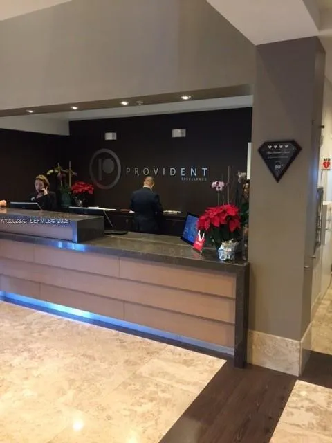 5300 NW 87th Ave #809 Doral, FL 33178